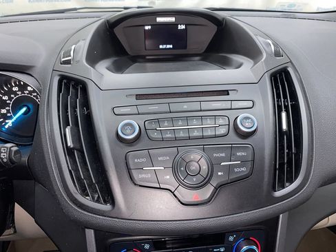 Used 2017 Ford Escape SE AWD/4WD image 22