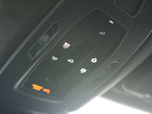 Certified 2026 Porsche Cayenne GTS AWD/4WD image 21