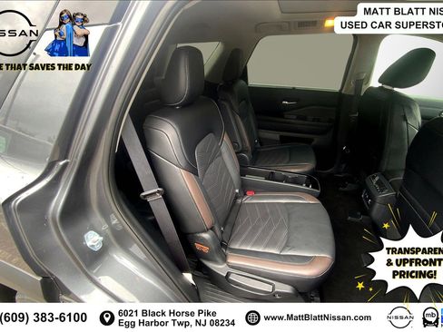 Used 2024 Nissan Pathfinder Platinum w/ Lighting Package (N93) AWD/4WD image 23