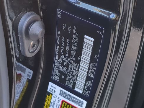 Used 2023 Toyota Sienna XLE image 34