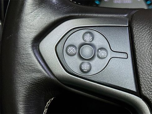 Used 2017 Chevrolet Silverado 1500 LTZ Z71 image 34