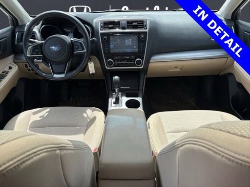 Used 2018 Subaru Outback 2.5i Premium AWD/4WD image 10