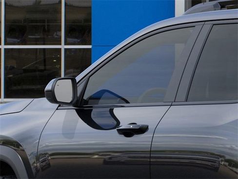 New 2026 Chevrolet Equinox ACTIV image 13