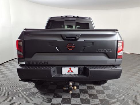 Used 2024 Nissan Titan PRO-4X w/ Pro-4x Convenience Package image 6