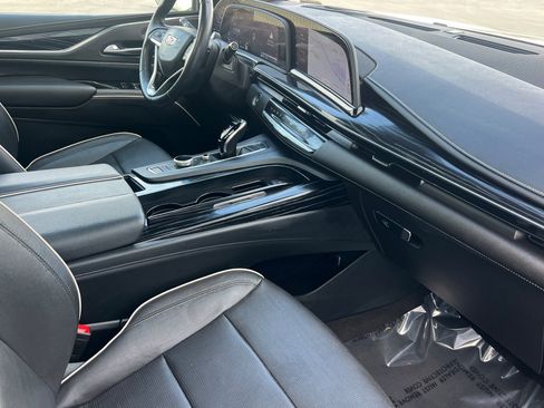 Used 2023 Cadillac Escalade Sport image 19