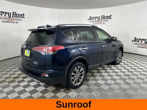Used 2017 Toyota RAV4 Limited AWD/4WD image 6