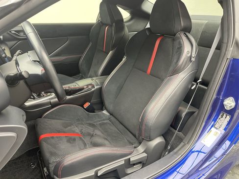 Used 2024 Subaru BRZ Limited image 8