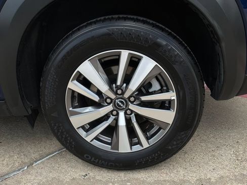 Used 2026 Nissan Pathfinder SL AWD/4WD image 9