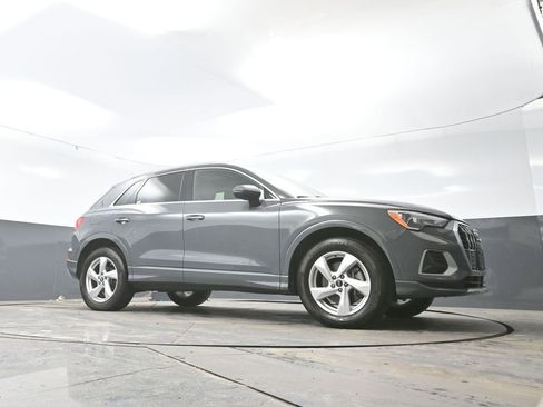 Used 2021 Audi Q3 2.0T Premium image 23