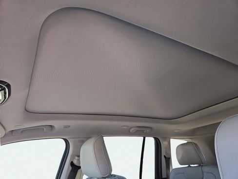 Used 2022 Jeep Grand Cherokee Overland image 20