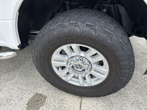 Used 2019 Ford F250 XLT AWD/4WD image 13