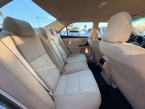 Used 2017 Toyota Camry LE FWD image 24