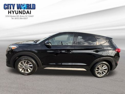 Used 2017 Hyundai Tucson SE Plus image 2