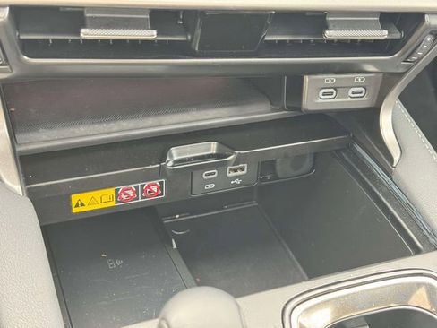 Used 2025 Lexus RX 350 w/ Convenience Package AWD/4WD image 36