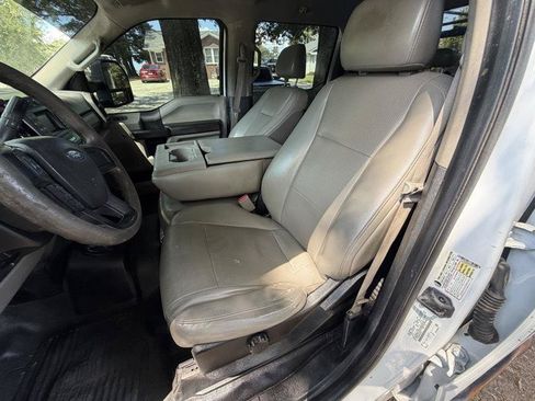Used 2017 Ford F250 XL w/ Power Equipment Group AWD/4WD image 20