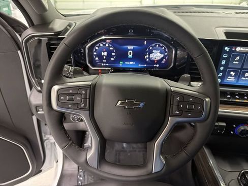 New 2026 Chevrolet Silverado 1500 RST w/ Redline Edition AWD/4WD image 31