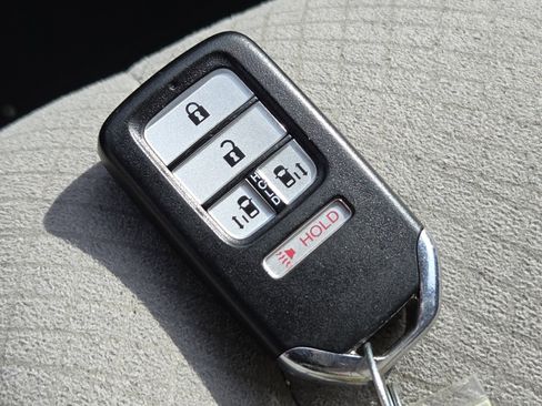 Used 2014 Honda Odyssey EX image 33