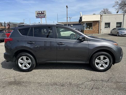 Used 2014 Toyota RAV4 XLE image 8