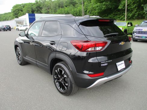 Used 2023 Chevrolet TrailBlazer LT FWD image 7