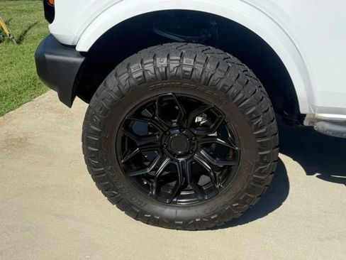 Used 2025 Ford Bronco Outer Banks AWD/4WD image 4