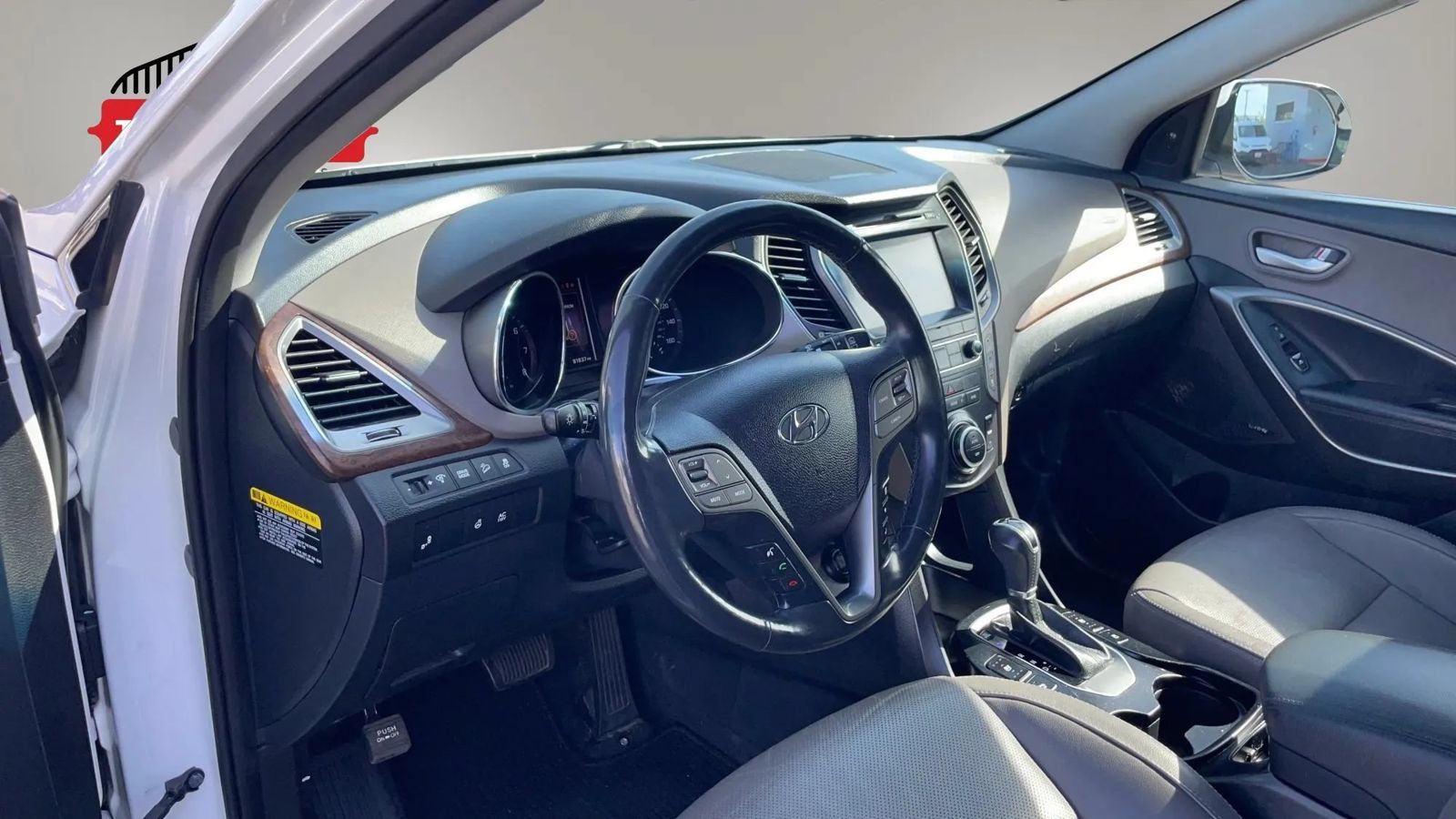 Used 2018 Hyundai Santa Fe FWD image 33