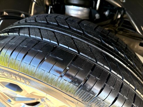 Used 2022 RAM 1500 Limited w/ Body Color Bumper Group image 49