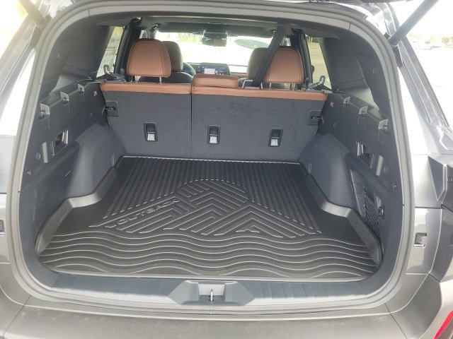New 2026 Subaru Outback Touring AWD/4WD image 7