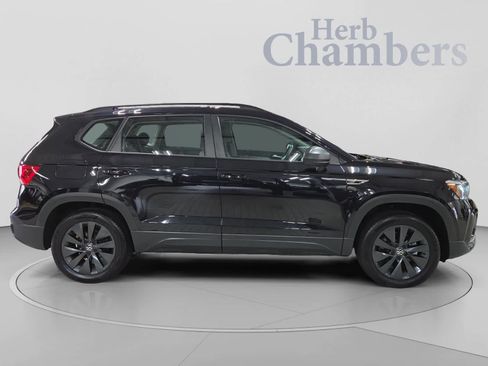 Used 2022 Volkswagen Taos S AWD/4WD image 11
