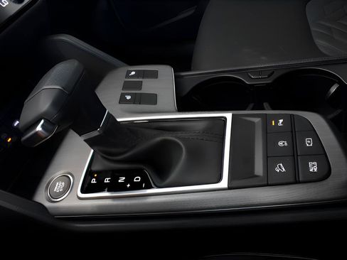 New 2026 Kia Sportage X-Line w/ X-Line Premium Package AWD/4WD image 30