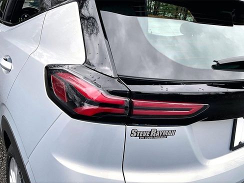 Used 2023 Chevrolet Bolt EUV LT image 19