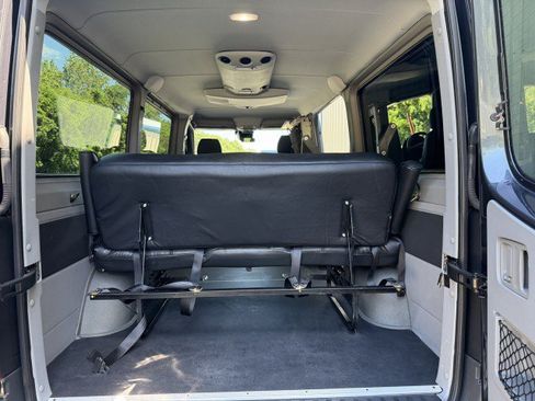 Used 2017 Mercedes-Benz Sprinter 2500 image 57