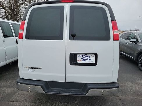 Used 2019 Chevrolet Express 2500 Work Van 3D Cargo Van w/ Driver Convenience Package image 4