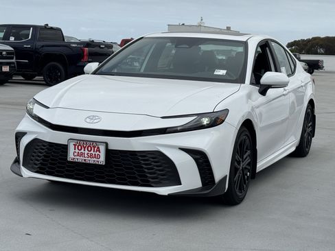 New 2026 Toyota Camry SE FWD image 11