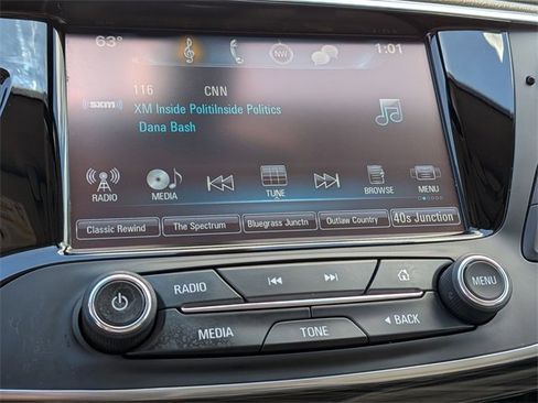 Used 2019 Buick Envision Essence image 22