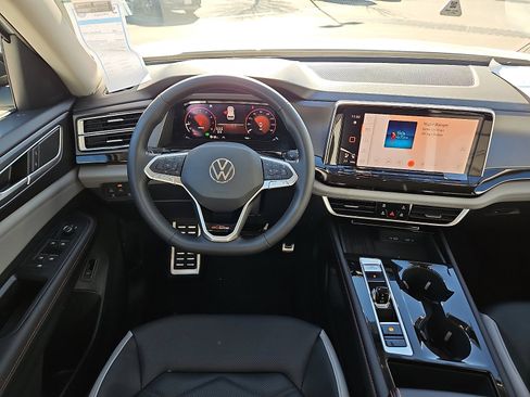 New 2026 Volkswagen Atlas Peak Edition AWD/4WD image 10