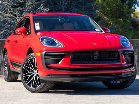 New 2026 Porsche Macan S AWD/4WD image 6