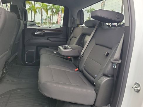 Used 2026 GMC Sierra 1500 Elevation image 23