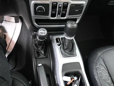 Used 2023 Jeep Wrangler Unlimited Sport w/ Sun And Sound Package AWD/4WD image 25