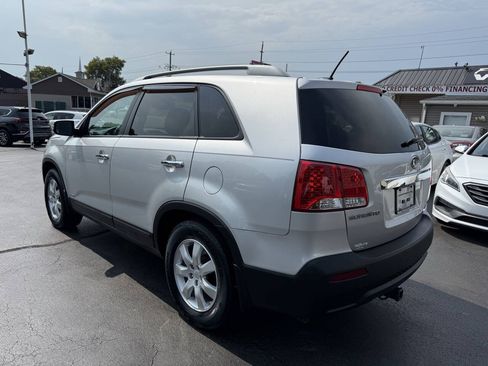 Used 2012 Kia Sorento LX w/ V6 Convenience Pkg AWD/4WD image 7