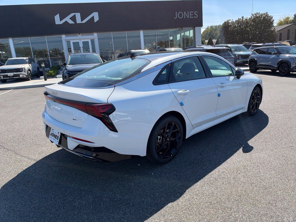 New 2027 Kia K5 GT-Line FWD image 5