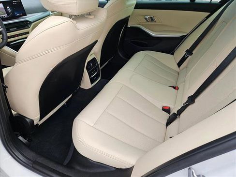 Used 2025 BMW 330i Sedan w/ Convenience Package image 19