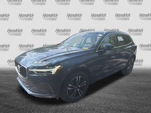 Used 2021 Volvo XC60 T5 Momentum w/ Advanced Package image 8