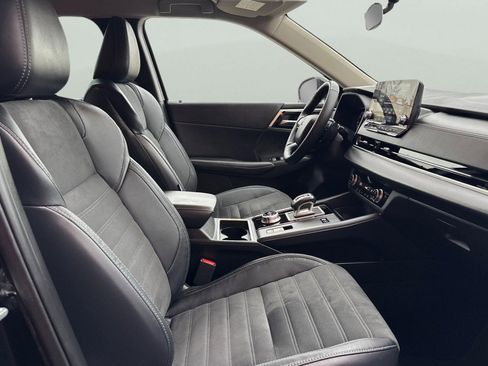 Used 2023 Mitsubishi Outlander SE image 21