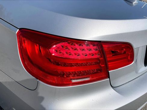 Used 2012 BMW 328i Convertible image 23