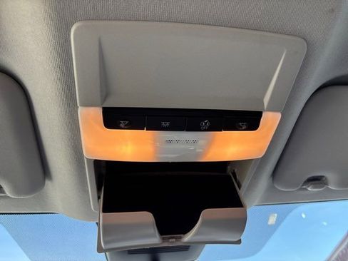 Used 2024 Nissan Sentra SV image 34