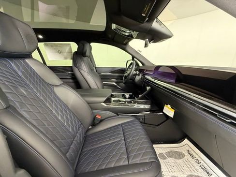 New 2026 Cadillac Escalade IQ Luxury 1 image 34