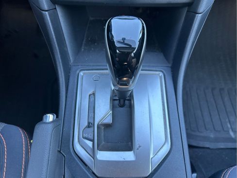 Used 2019 Subaru Crosstrek 2.0i Premium AWD/4WD image 17