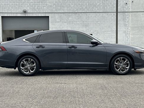 Used 2023 Honda Accord EX image 3