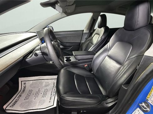 Used 2021 Tesla Model 3 Standard Range Plus image 17