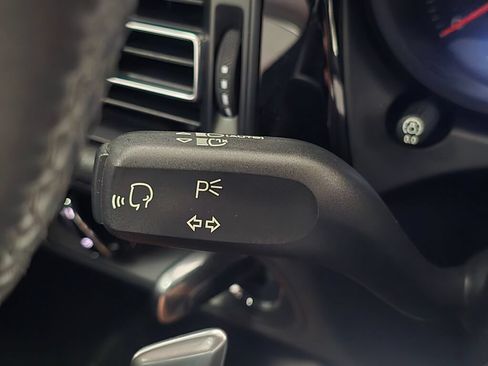 Used 2021 Porsche Macan AWD/4WD image 41